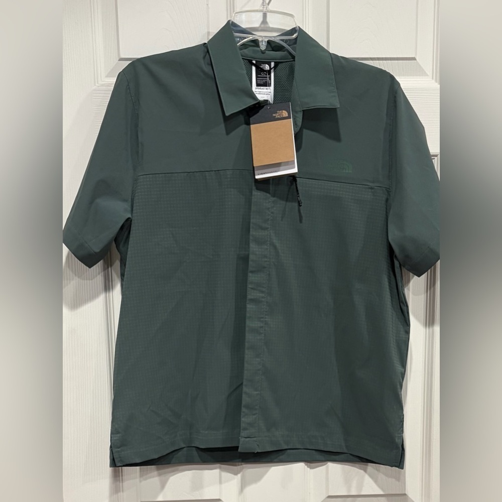 The North Face Women's Large Lightrange Short Sleeve Shirt Button Green NWT